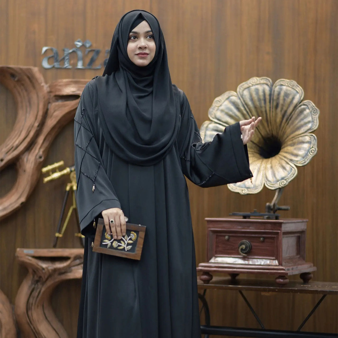 Abaya Aleeha Without Any Hijab & Others